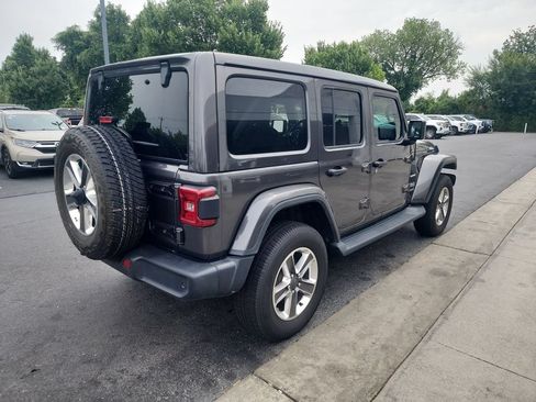 Used 2021 Jeep Wrangler Unlimited Sahara AWD/4WD image 8