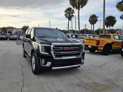 Used 2024 GMC Yukon SLT image 2