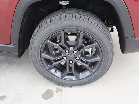 New 2025 Jeep Grand Cherokee L Limited image 20