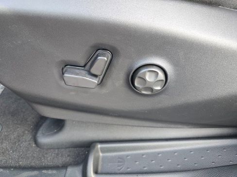 New 2026 Chrysler Pacifica Select image 26