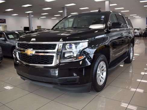 Used 2017 Chevrolet Tahoe LT image 4