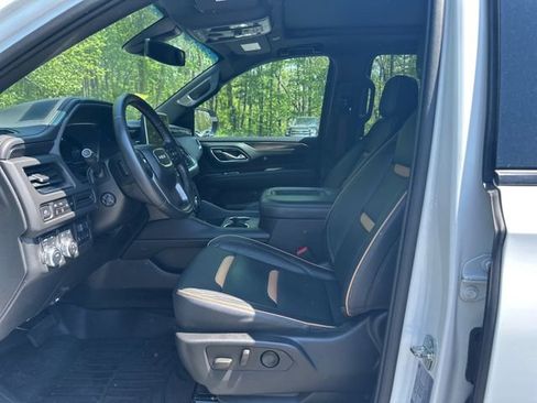 Used 2022 GMC Yukon XL AT4 w/ Max Trailering Package AWD/4WD image 9