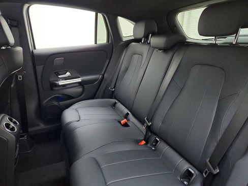 New 2026 Mercedes-Benz GLA 250 image 18