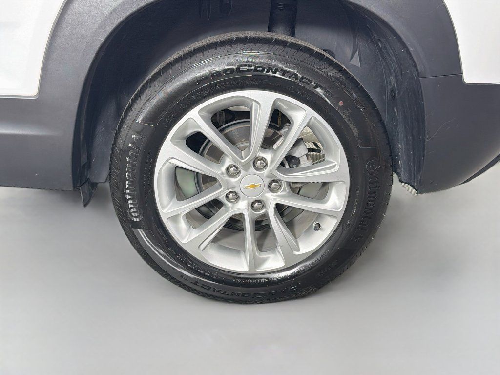 Used 2025 Chevrolet TrailBlazer LS w/ LS Convenience Package FWD image 29