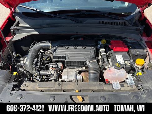 Used 2023 Jeep Renegade Latitude AWD/4WD image 21