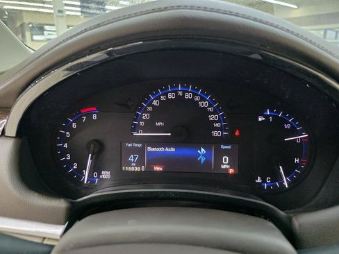 Used 2013 Cadillac XTS Luxury FWD image 31