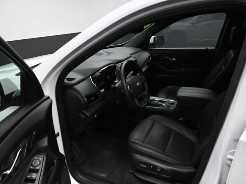 Used 2023 Chevrolet Traverse High Country AWD/4WD image 24