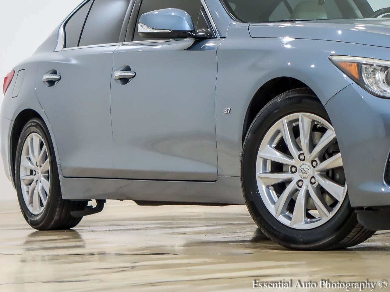 Used 2014 INFINITI Q50 Premium w/ Navigation Package AWD/4WD image 4