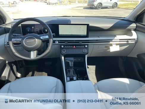 Used 2025 Hyundai Tucson SEL FWD image 3