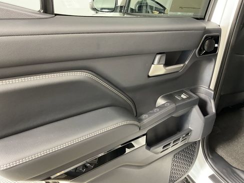 New 2026 Toyota 4Runner Limited AWD/4WD image 18