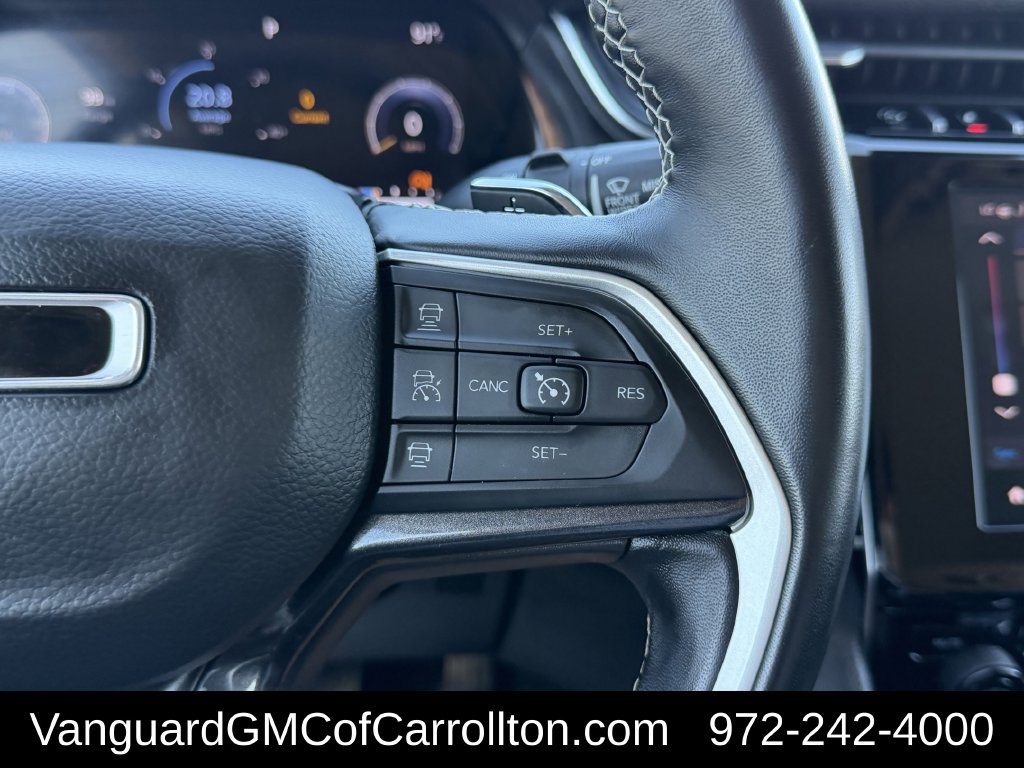 Used 2022 Jeep Grand Cherokee L Laredo w/ Luxury Tech Group I RWD image 16