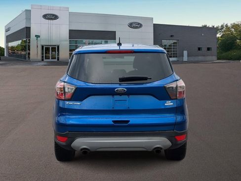 Used 2017 Ford Escape SE image 9