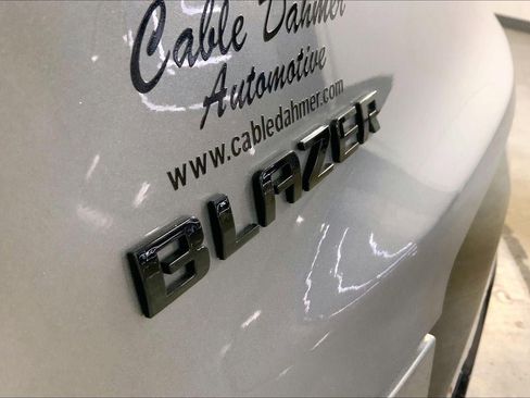Used 2025 Chevrolet Blazer RS FWD image 8
