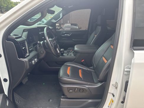 Used 2024 GMC Sierra 1500 AT4 w/ Technology Package image 12