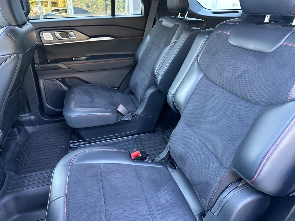 Used 2025 Ford Explorer ST w/ Sun And Sound Package AWD/4WD image 12