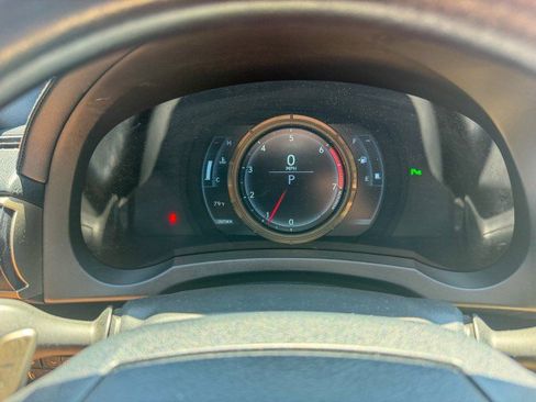 Used 2016 Lexus RC 200t RWD image 23