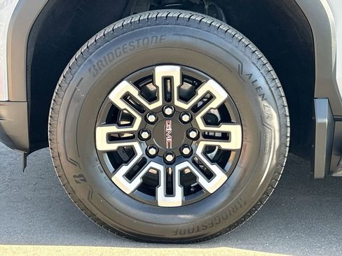 Used 2026 GMC Sierra EV Elevation AWD/4WD image 32