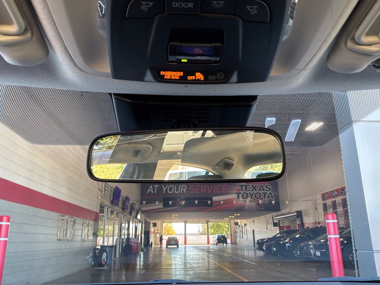 Used 2026 Toyota Corolla LE FWD image 19