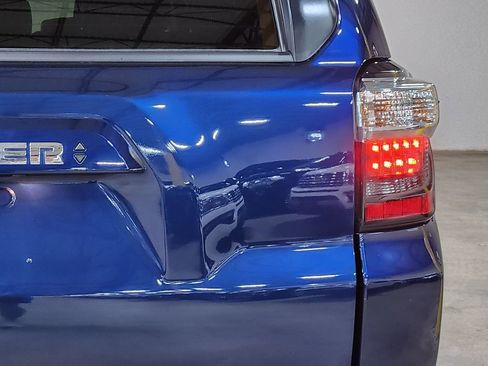 Used 2021 Toyota 4Runner SR5 Premium w/ Moonroof Package image 22