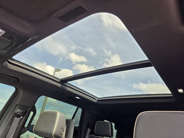 Certified 2025 Chevrolet Tahoe Premier RWD image 19