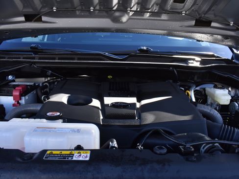 Used 2025 Toyota Tundra SR image 32