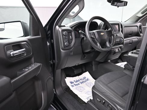 Used 2023 Chevrolet Silverado 1500 Custom AWD/4WD image 10