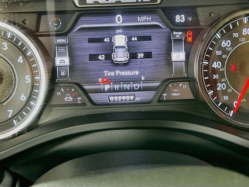 Used 2024 RAM 1500 Big Horn AWD/4WD image 12
