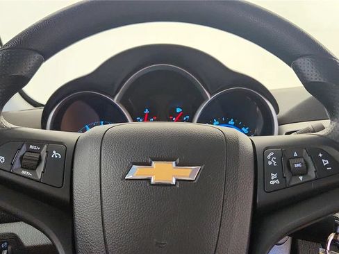 Used 2015 Chevrolet Cruze LT FWD image 18