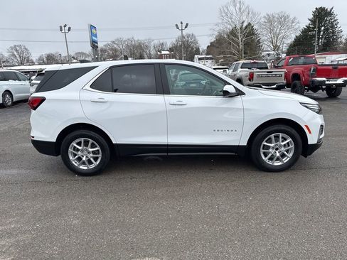 Certified 2023 Chevrolet Equinox LT w/ Driver Convenience Package image 2