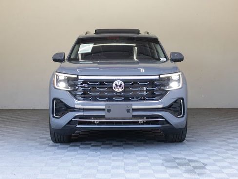 Used 2025 Volkswagen Atlas SEL Premium R-Line AWD/4WD image 4