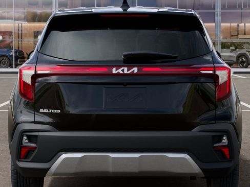 New 2026 Kia Seltos LX FWD image 13