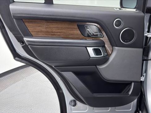 Used 2019 Land Rover Range Rover Supercharged AWD/4WD image 16