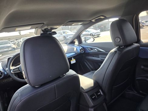 New 2026 Chevrolet Equinox EV LT w/ LPO, Blackout Package image 15