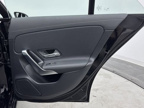 Used 2025 Mercedes-Benz CLA 250 4MATIC image 31