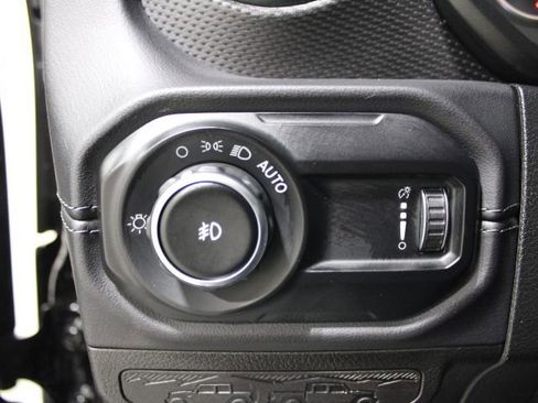 Used 2025 Jeep Wrangler Unlimited Rubicon image 42