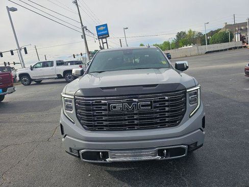 Used 2025 GMC Sierra 1500 Denali Ultimate AWD/4WD image 3
