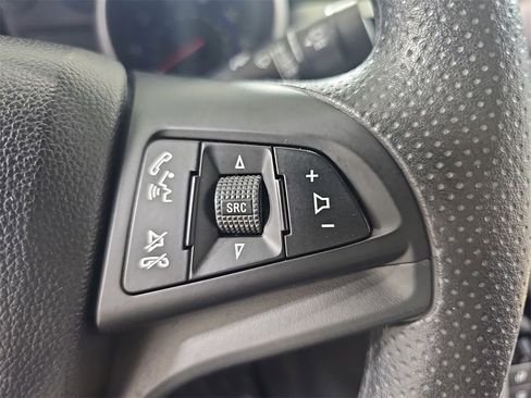 Used 2015 Chevrolet Cruze LT image 23