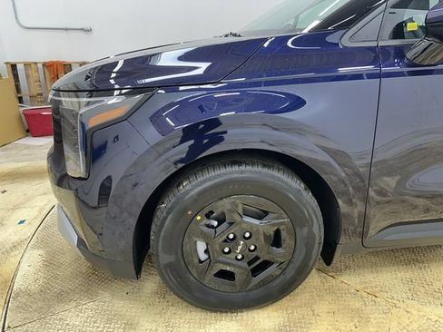 New 2026 Kia Carnival FWD image 19