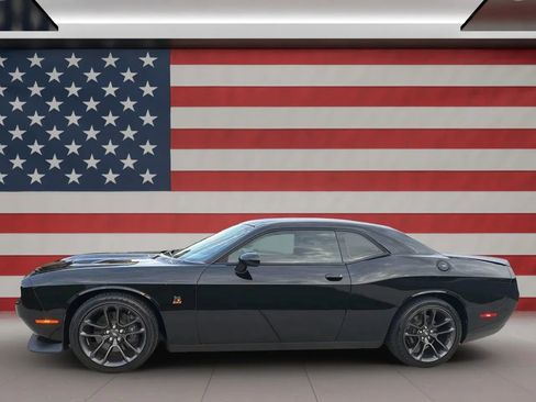 Used 2021 Dodge Challenger R/T Scat Pack image 2