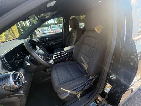 Used 2025 Chevrolet Equinox LT AWD/4WD image 37