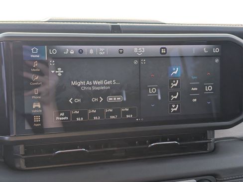 Used 2025 Jeep Wrangler Unlimited Sahara AWD/4WD image 20