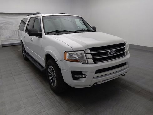 Used 2017 Ford Expedition EL XLT w/ Equipment Group 201A AWD/4WD image 13