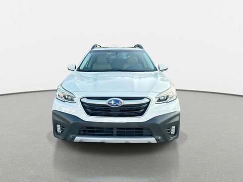 Used 2020 Subaru Outback Limited w/ Popular Package #2 AWD/4WD image 3