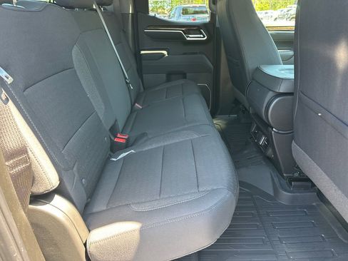 New 2026 GMC Sierra 1500 SLE AWD/4WD image 16