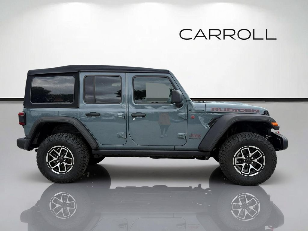 Used 2024 Jeep Wrangler Unlimited Rubicon AWD/4WD image 2