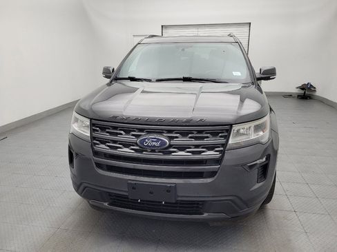 Used 2019 Ford Explorer XLT w/ Equipment Group 202A AWD/4WD image 15