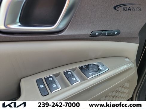 New 2026 Kia Carnival EX FWD image 23