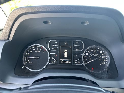 Certified 2021 Toyota Tundra SR5 w/ SR5 Leather Package RWD image 21