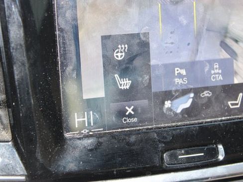 Used 2018 Volvo S90 T5 Momentum w/ Convenience Package image 10