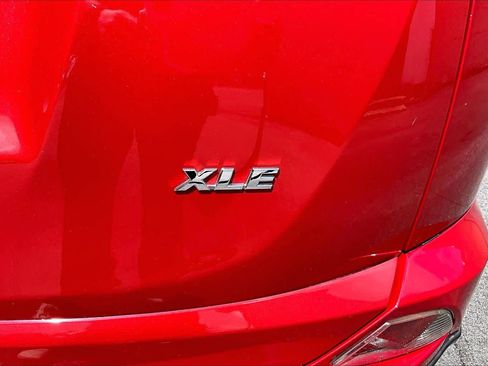Used 2016 Toyota RAV4 XLE FWD image 10